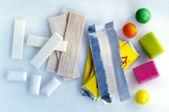 what if you swallow gum